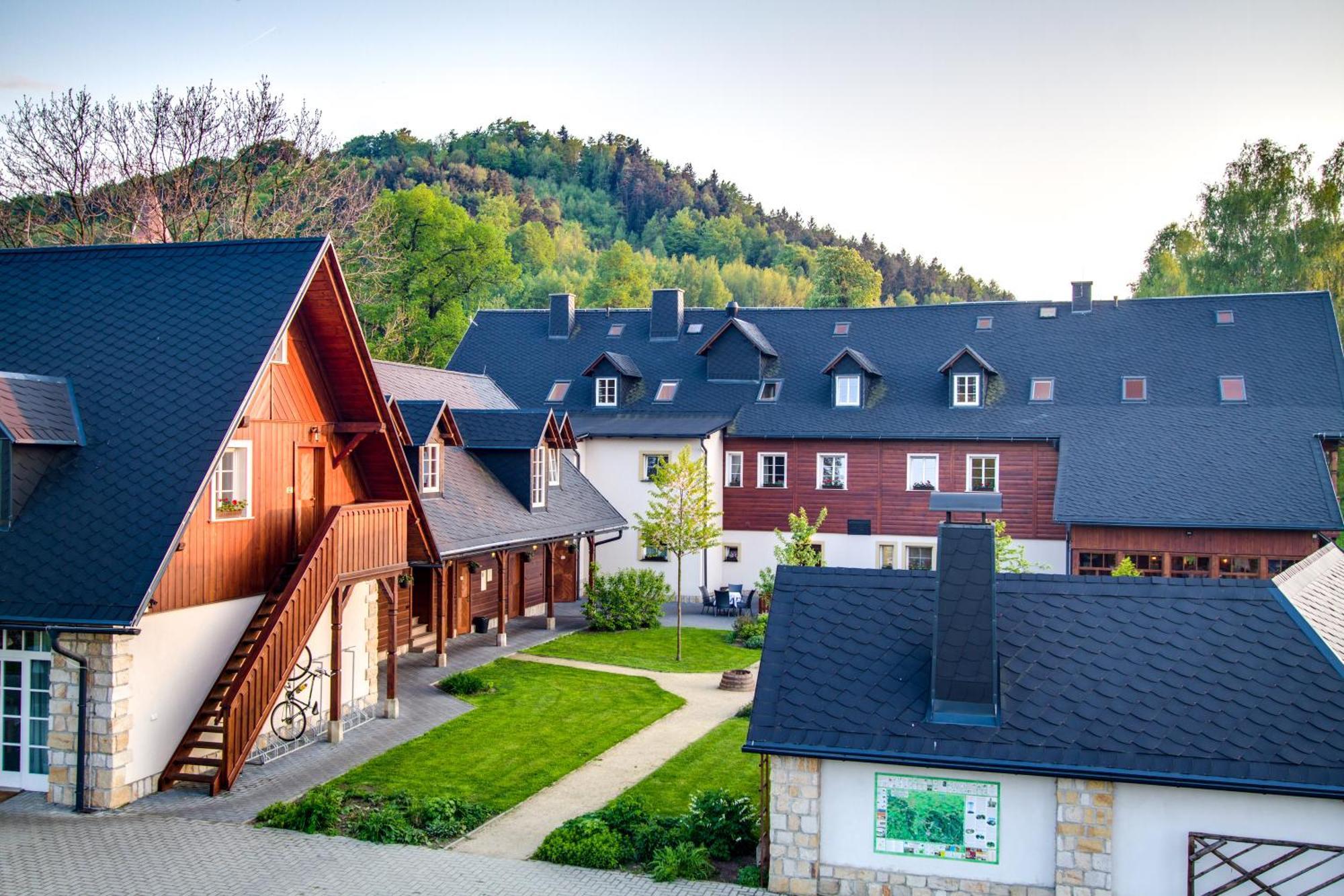 Apartman-Hotel Jitravsky Dvorec Rynoltice Luaran gambar