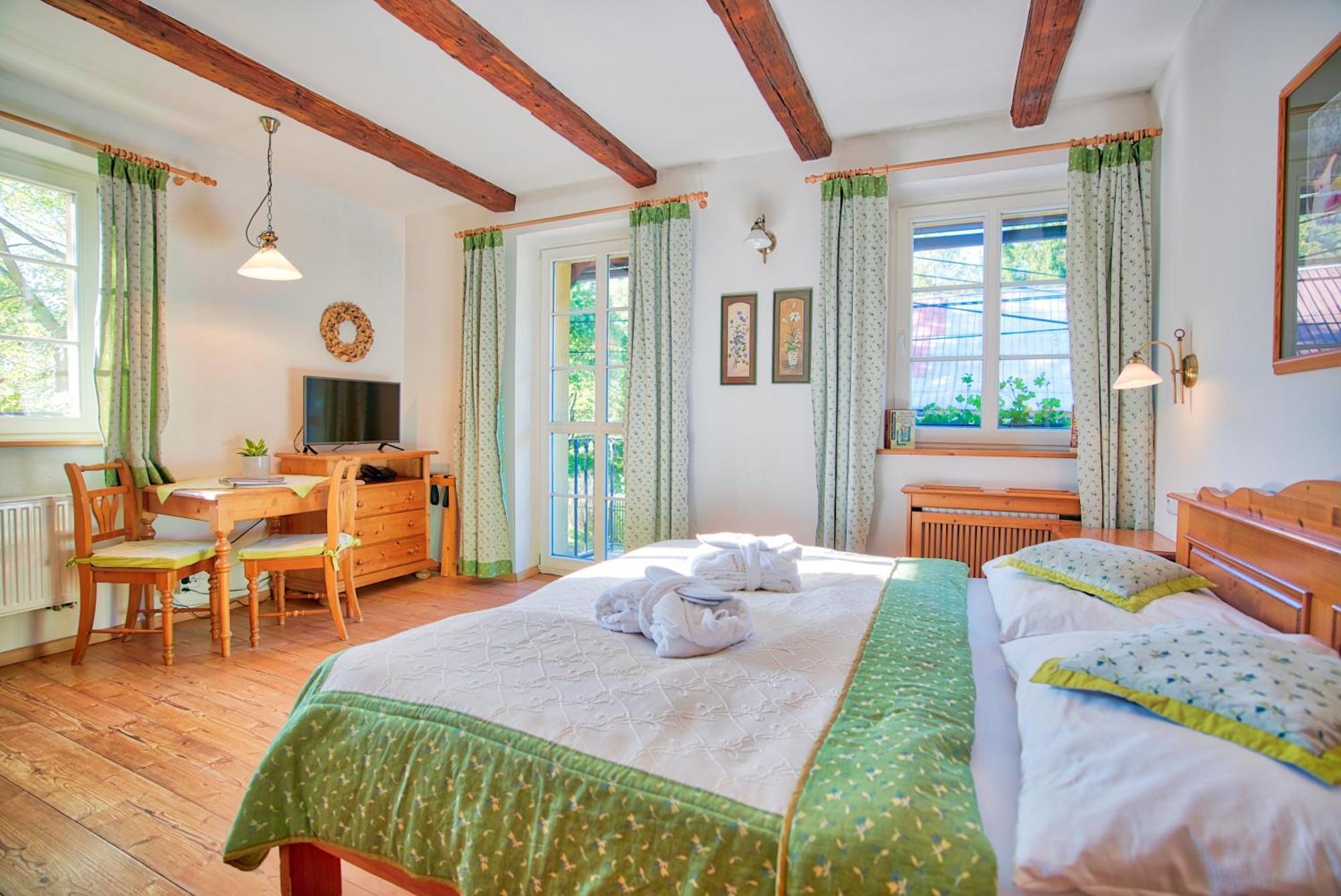 Apartman-Hotel Jitravsky Dvorec Rynoltice Luaran gambar