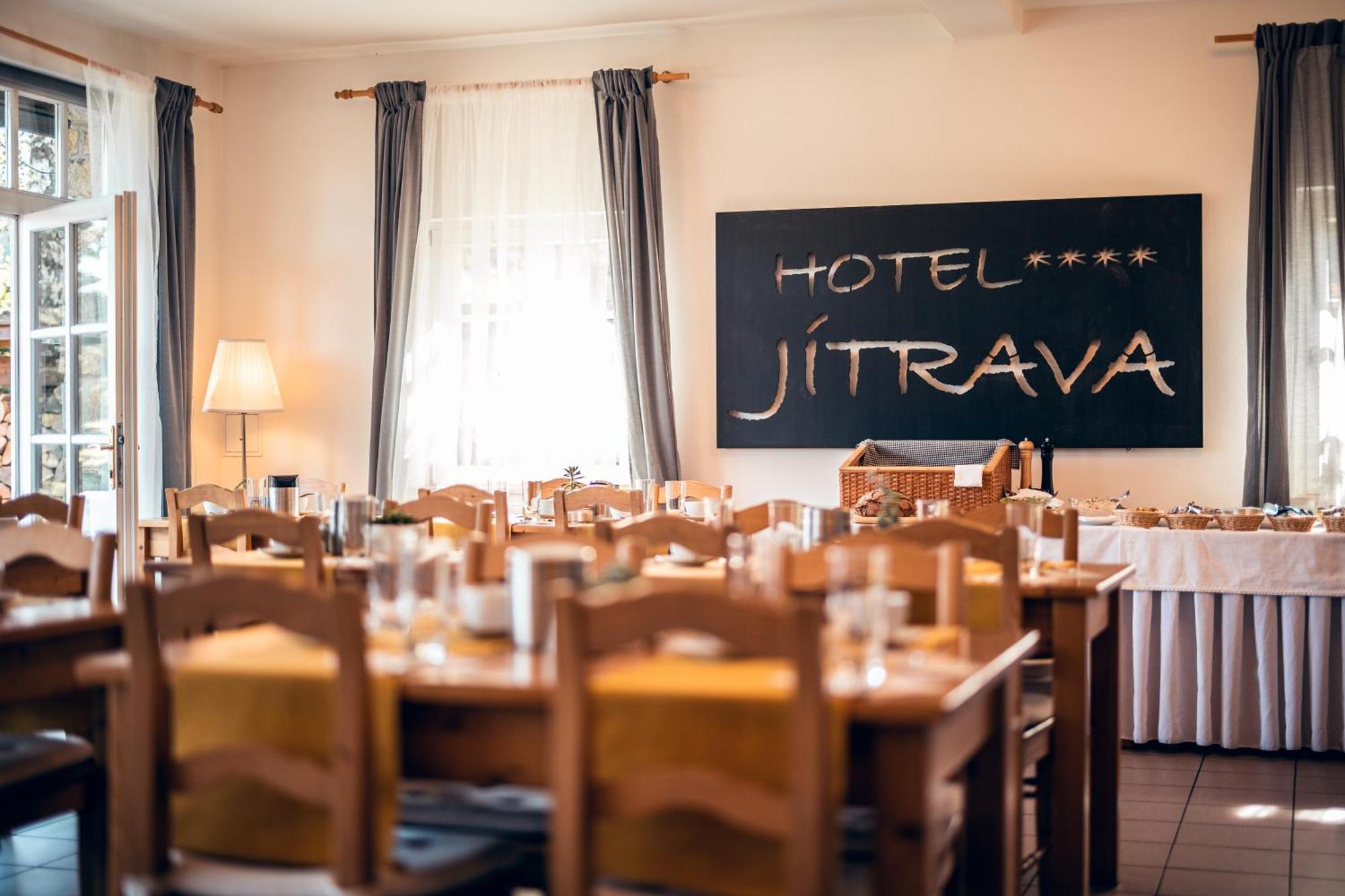 Apartman-Hotel Jitravsky Dvorec Rynoltice Luaran gambar
